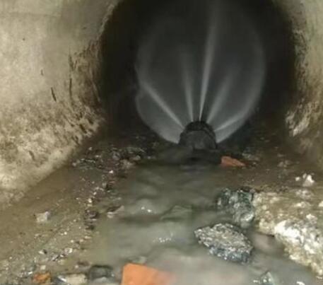 岭口镇市政管道清淤